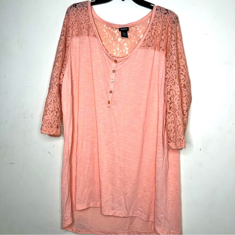 Torrid blouse size 3